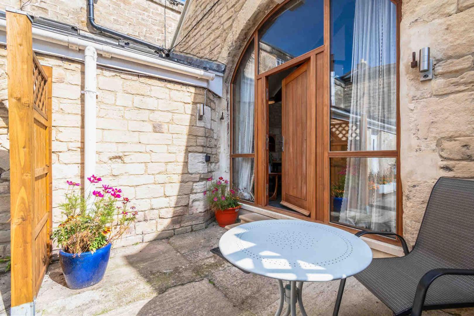 18Th Century Modern Conversion With Private Parking Appartement Bradford-On-Avon Buitenkant foto