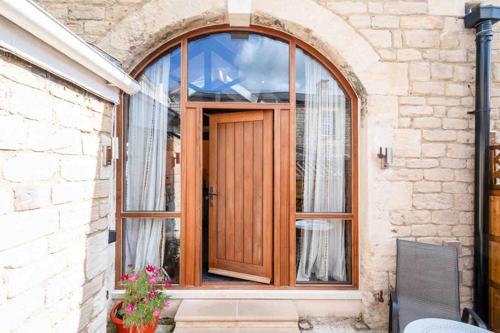 18Th Century Modern Conversion With Private Parking Appartement Bradford-On-Avon Buitenkant foto